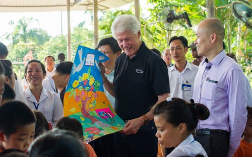 Bill Clinton’s return to Vietnam  - ảnh 2